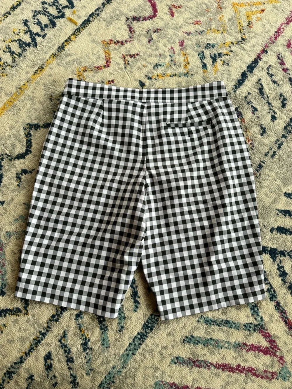 Women’s Greg Norman Golf Shorts - Picture 3 of 3